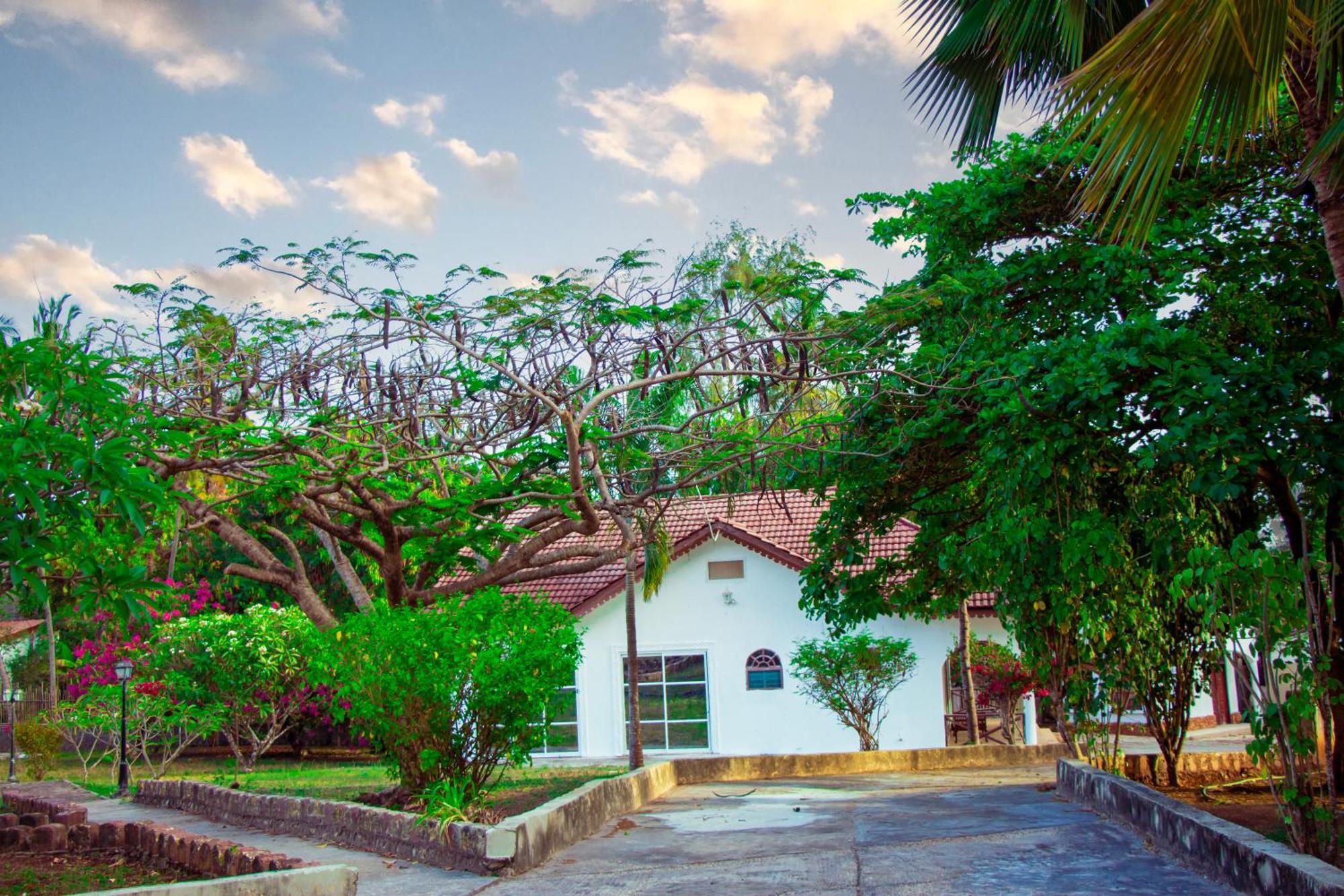 Mandarin Resort Zanzibar Kizimkazi Bagian luar foto